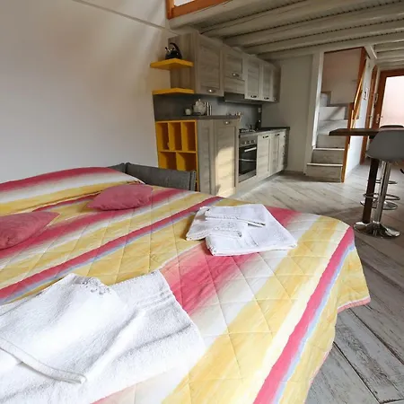 Luxury Loft Apartment *